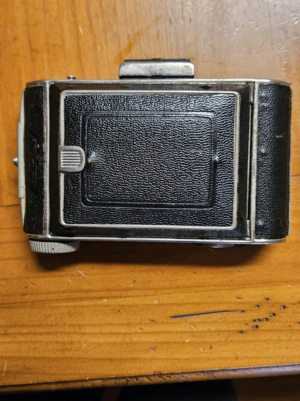Vintage Zeiss Ikon Ikonta 521 with Prontor Shutter - Black